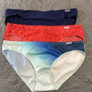 Lot of 3: VS PINK size L seamless panties. NWOT ❤️🤍💙